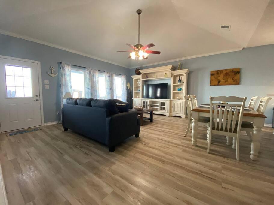 Beach House With Ocean View Surfside Beach Εξωτερικό φωτογραφία