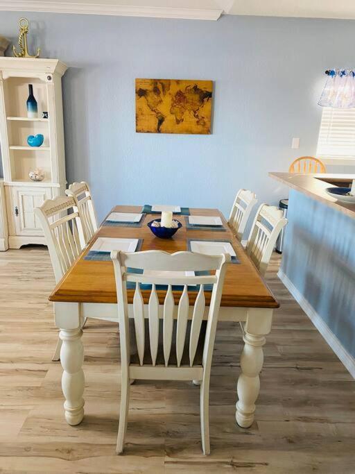 Beach House With Ocean View Surfside Beach Εξωτερικό φωτογραφία